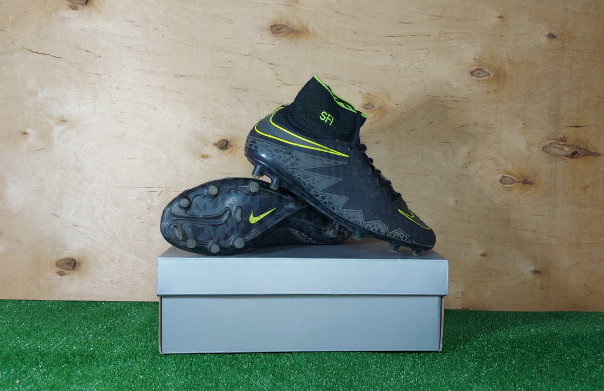 nike hypervenom phantom 2 black volt