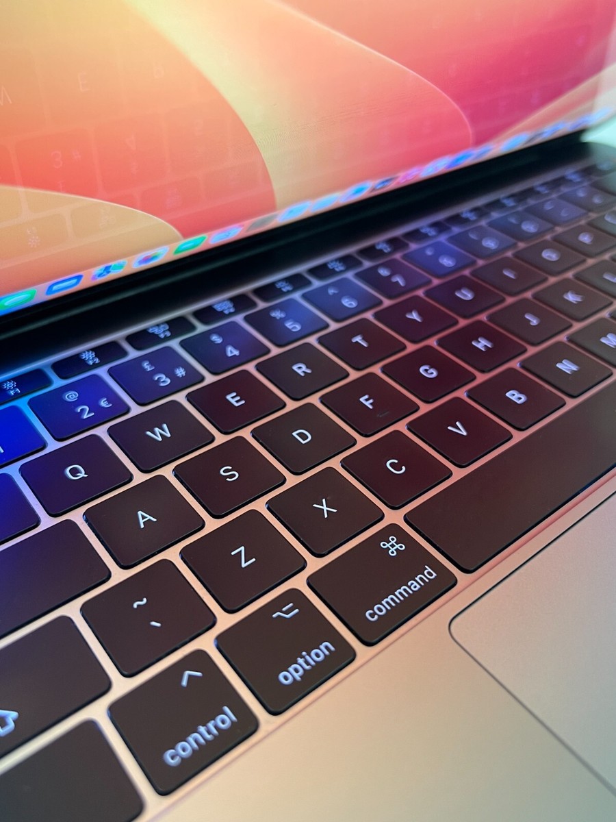 Apple MacBook Pro 13