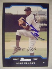 JOSE VALDEZ signed YANKEES ASTROS 2004 Bowman baseball card AUTO Autographed 243