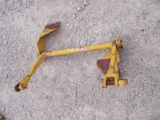 International Cub LB  IH Tractor 1pt quick hitch top rockshaft lift arms & hands