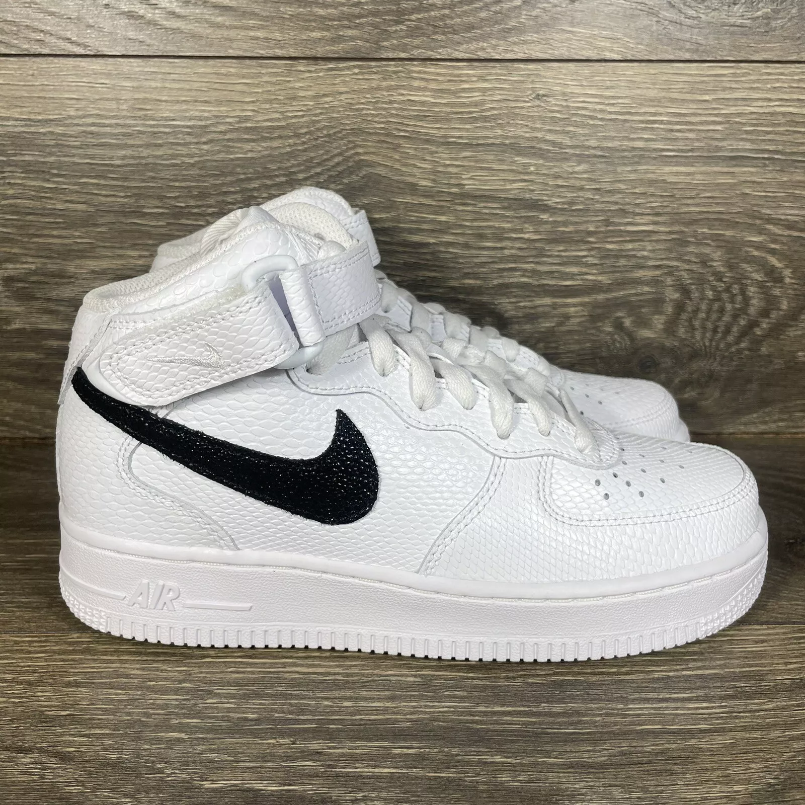 Nike air force white snakeskin hotsell
