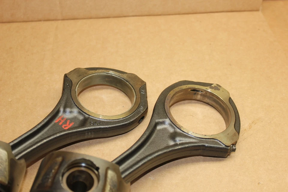 OEM Left & Right Mercedes OM642 Diesel Piston Connecting Rod for Sprinter 3.0 V6 - Image 3 of 4