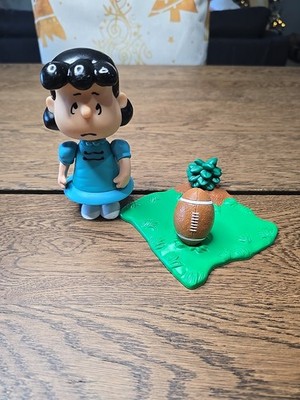 Lucy Van Pelt Peanuts Memory Lane Collectable Action Figure Worried Face