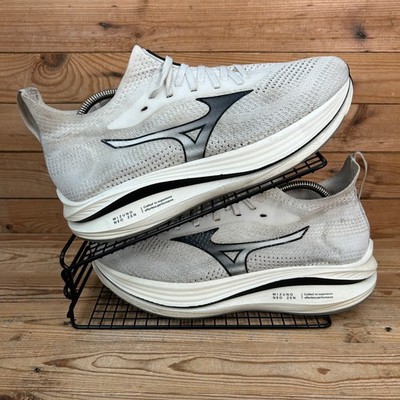 Mizuno Turnschuhe Herren Größe UK 10,5 Neo Zen weiß schwarz Straßenlauf Marathon Schuhe