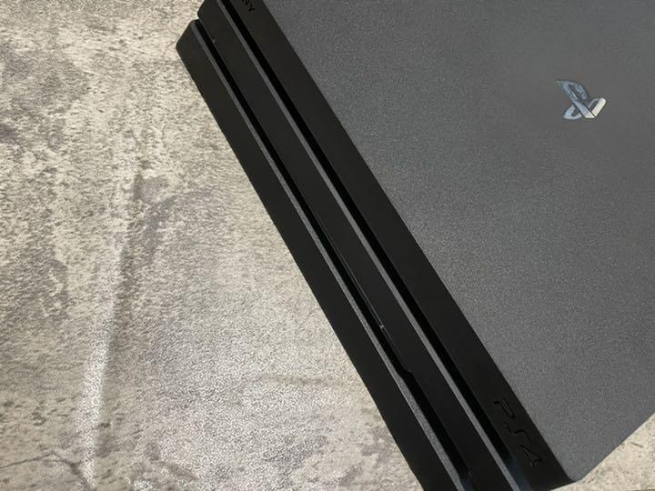 PS4 PlayStation 4 Pro CUH-7200BB01 Jet Black 1TB Console PS4 PlayStation 4 Pro CUH-7200BB01 Jet Black 1TB Console