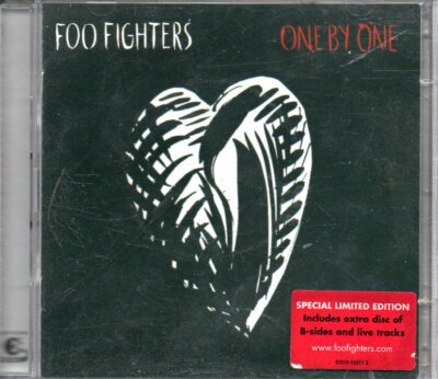 Foo Fighters : One By One 2 CD Album