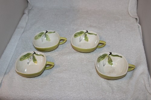 Red Wing Pottery Lotus Lot of 4 Cups , Green (chartreuse) - Picture 3 of 10