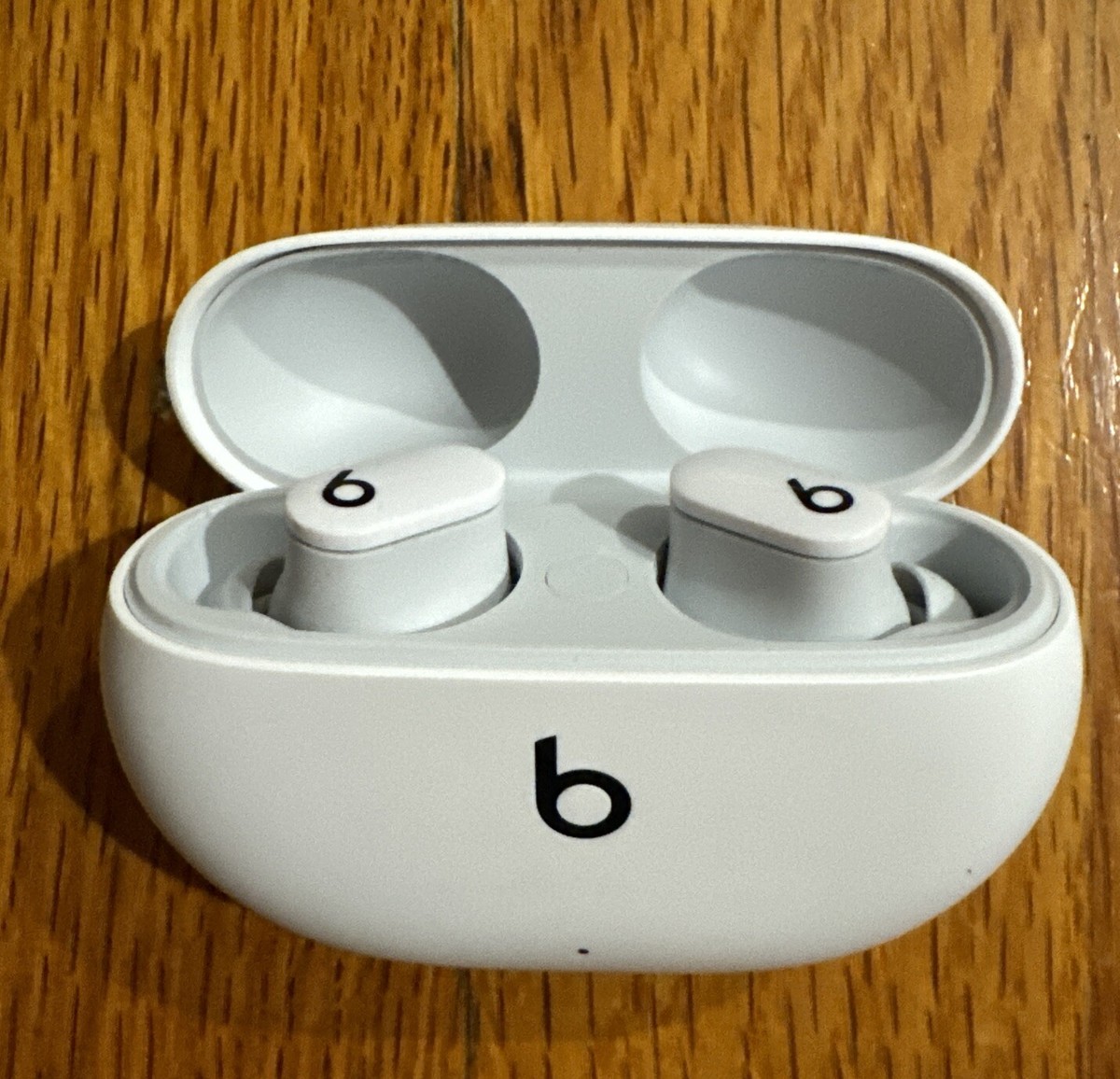 Beats by Dr. Dre Studio Buds - White | eBay