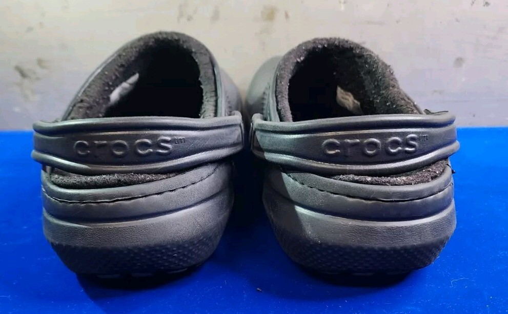 CROCS DUAL COMFORT Lined Size US Womens Sz 10 Mens Sz 8 CROCS DUAL COMFORT Lined Size US Womens Sz 10 Mens Sz 8