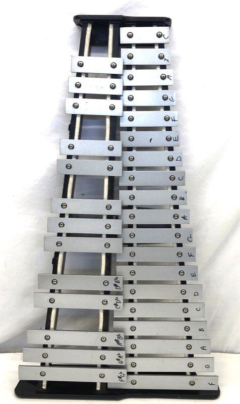 Pearl 30-Note Glockenspiel Bell Set 2.5 Octave Student Percussion Instrument