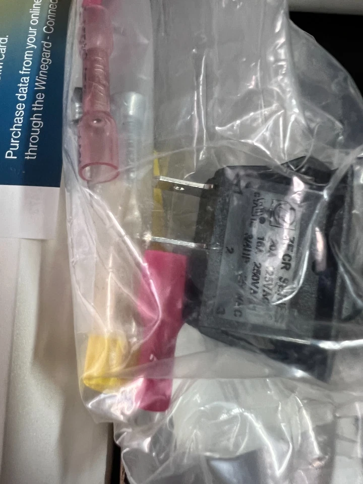 Winegard GW-1000 Gateway 4G LTE WiFi Router White For Air 360+ Antenna 4888/OB - Image 4 of 4