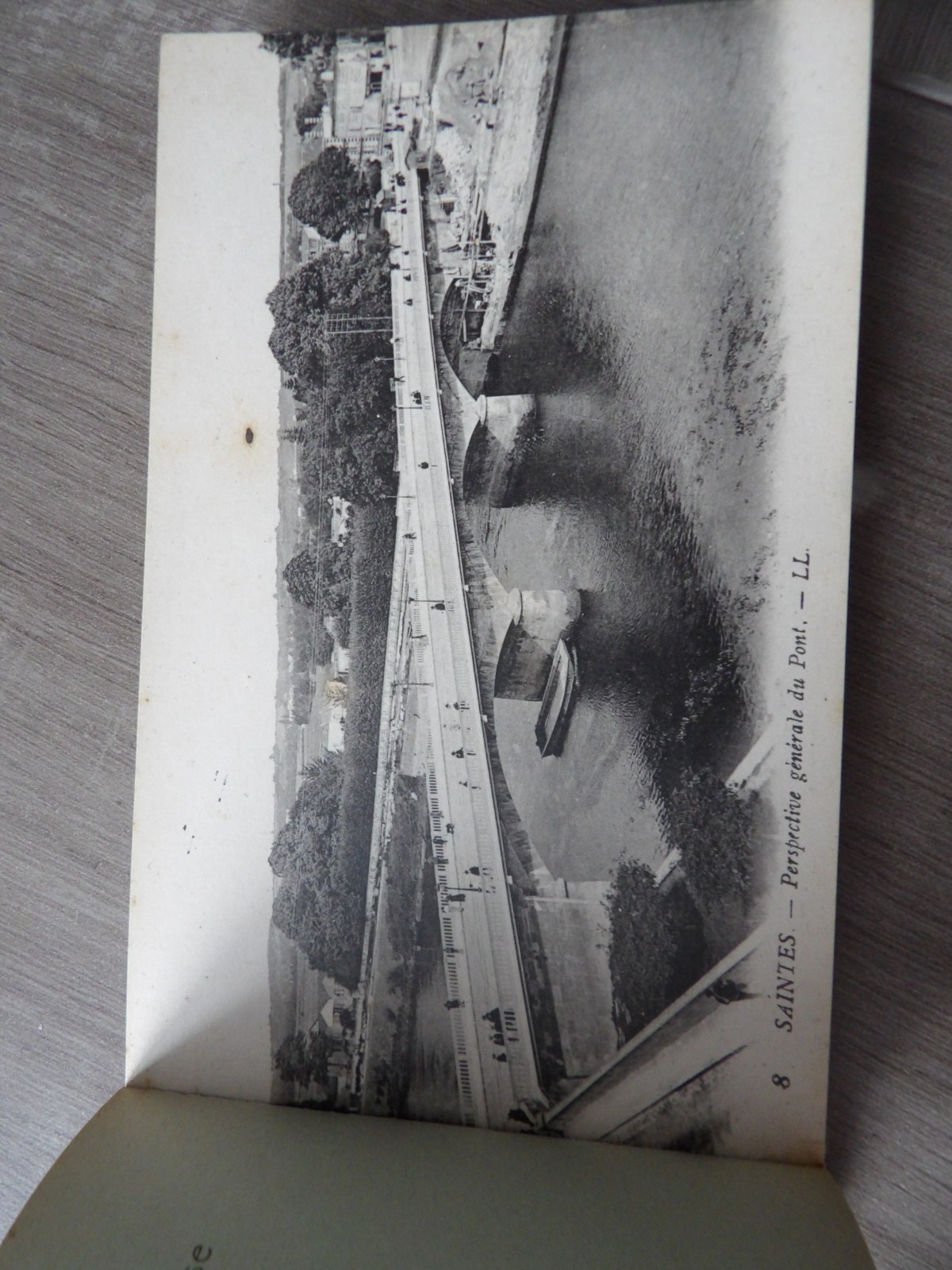 notebook 10 postcard of SAINTES