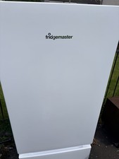 Fridgemaster undercounter fridge with an integrated freezer ice box compartment