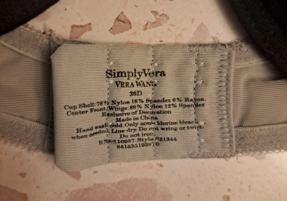 Simply Vera Vera Wang Bra 36D Black Lace Gray Mesh Molded Cups Underwired - Image 3 of 4