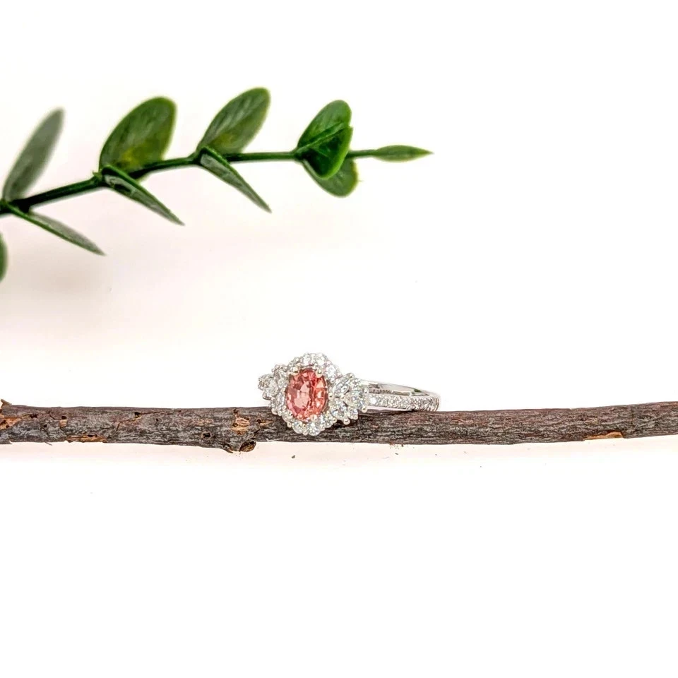 Anillo Aniversario Diamante Zafiro Padparadscha Corte Ovalado 1.58 Ct Oro Blanco 14K Foto 2 de 4