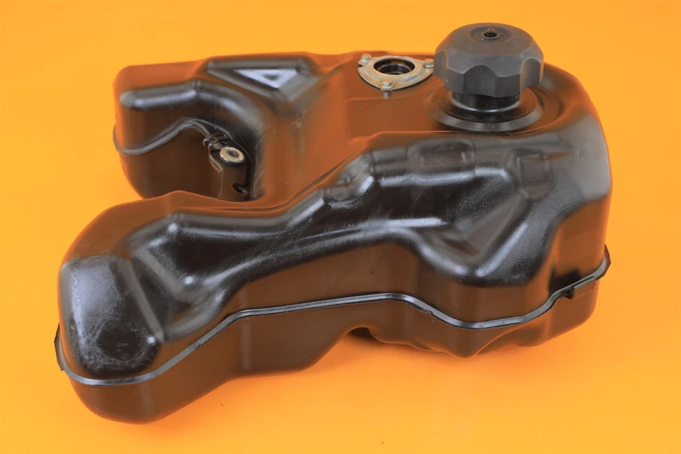 08-14 2011 Foreman Rubicon 500 原始设备制造商燃油箱罐盖组件 — 第 2/4 张图片