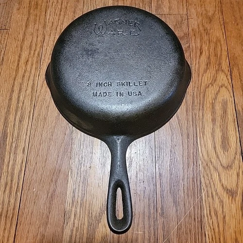 Vintage Unmarked Wagner Ware #5 8 Inch Cast Iron Skillet Double Pour Spout B