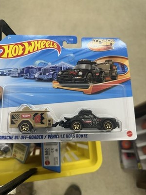 Hot Wheels Track Fleet Porsche 911 Off-Roader Car & Trailer 1:64 Diecast
