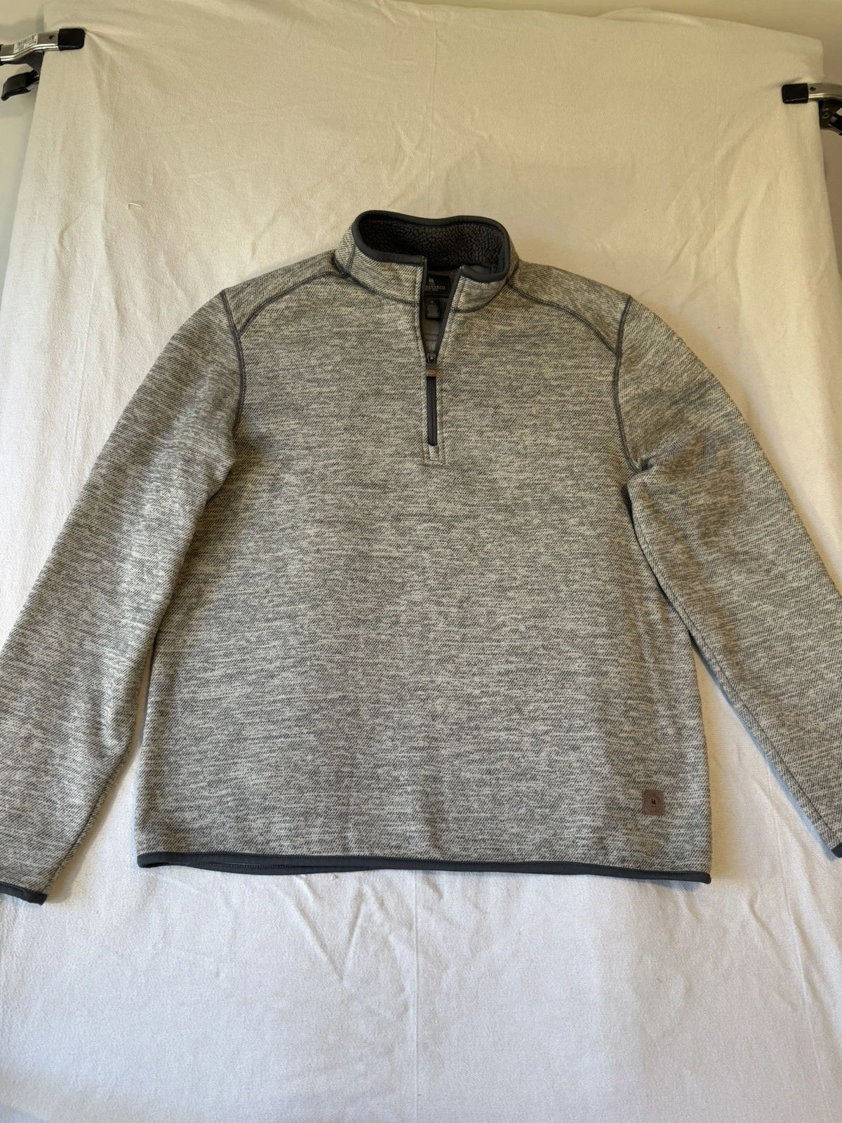 G.H. Bass & Co Men's Medium 1/4 Zip Pullover Gray Fleece Lined Sweater Jacket