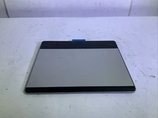 Wacom CTL-480 Intuos Small Creative Pen Tablet - JJ H3B