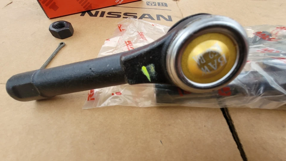 2x BARRAS DE AMARRE EXTERIORES TRW para NISSAN 300ZX Z32 SKYLINE R32 GT-R GTS-4 INFINITI Q45 Foto 3 de 4