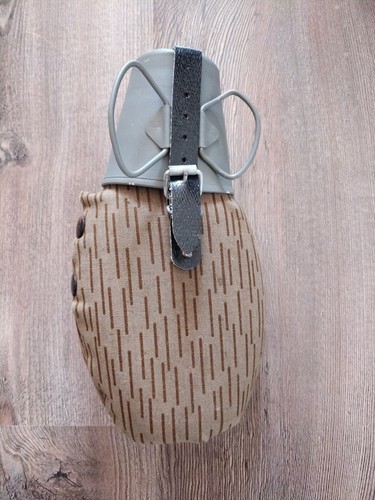Feldflasche Trink Wasser Flasche Becher Uniform Soldat Volksarmee KVP NVA DDR - Bild 2 von 3
