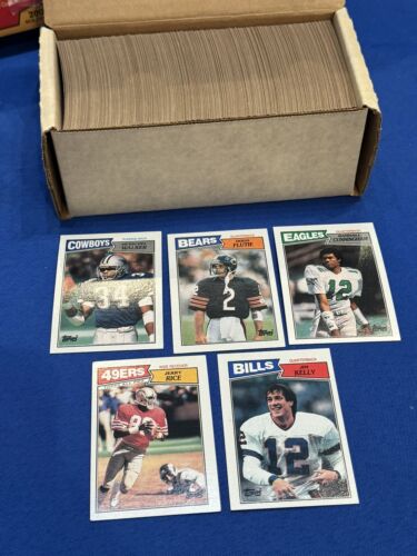 1987 Topps set completo di carte calcio 396 carte Jim Kelly Randall Cunningham RC - Foto 1 di 5