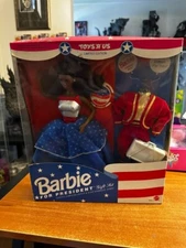 #10806 RARE NRFB Toys R Us 1992 Barbie for President African American Barbie