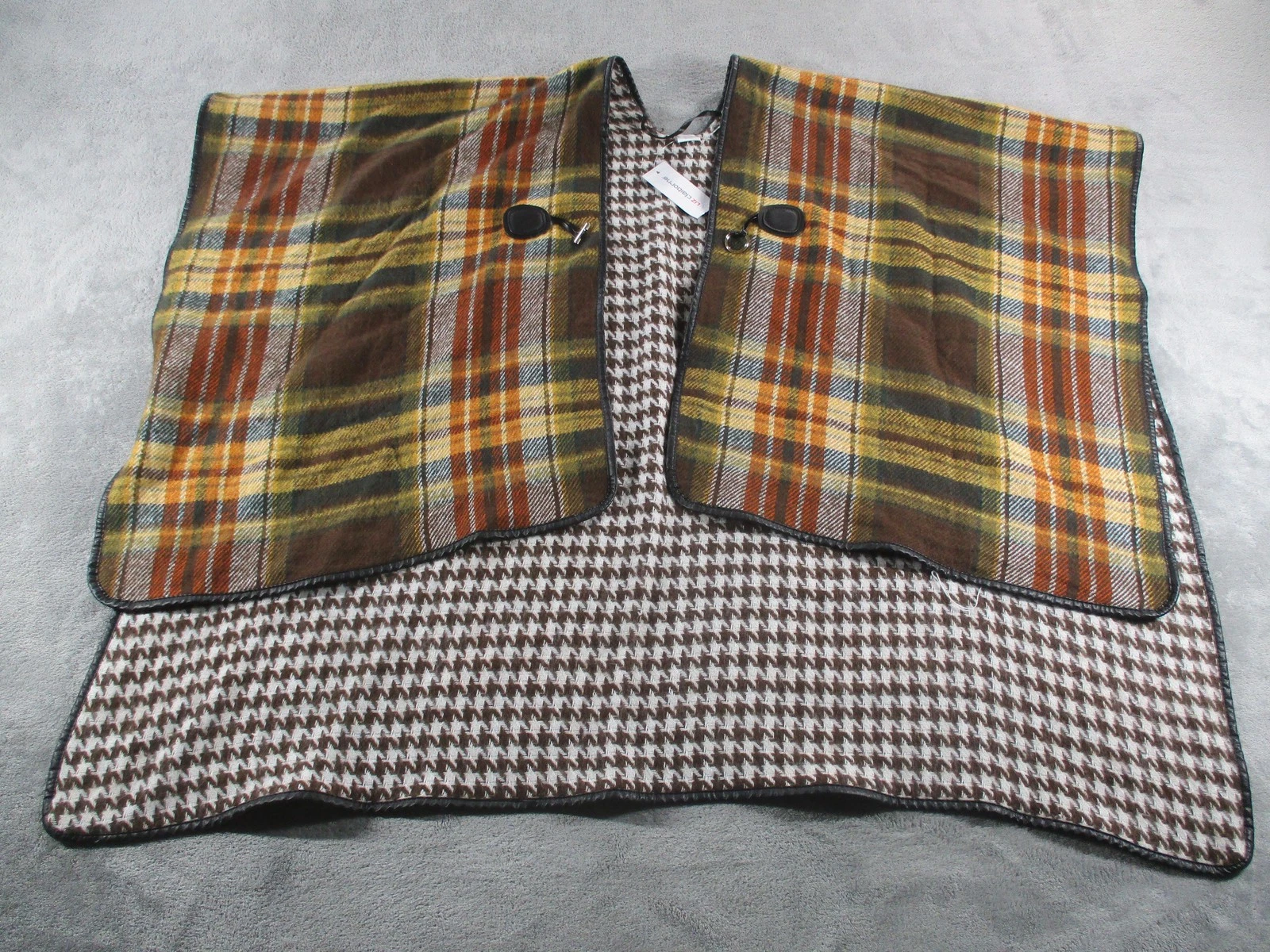 Liz Claiborne Cape Womens One Size Multicolor Plaid Houndstooth Wrap Reversible