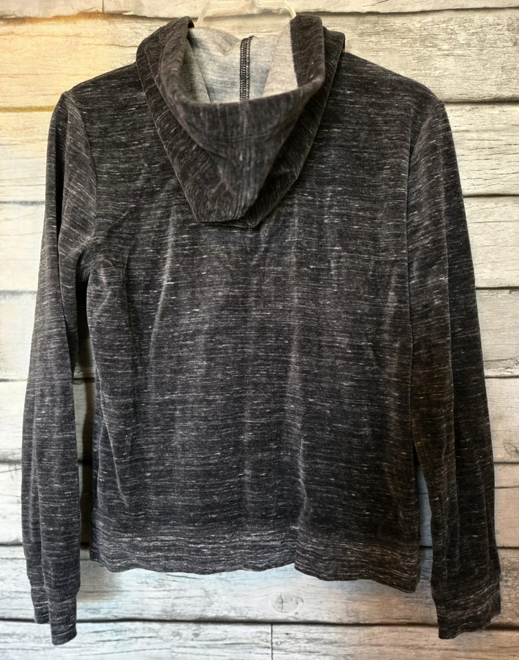 New York & Company NY&C sudadera con capucha de terciopelo negro con cremallera talla pequeña Foto 2 de 4