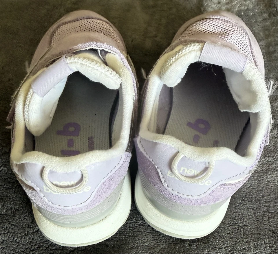 New balance Toddler Size 7 Easy On/off Purple - Image 2 of 4