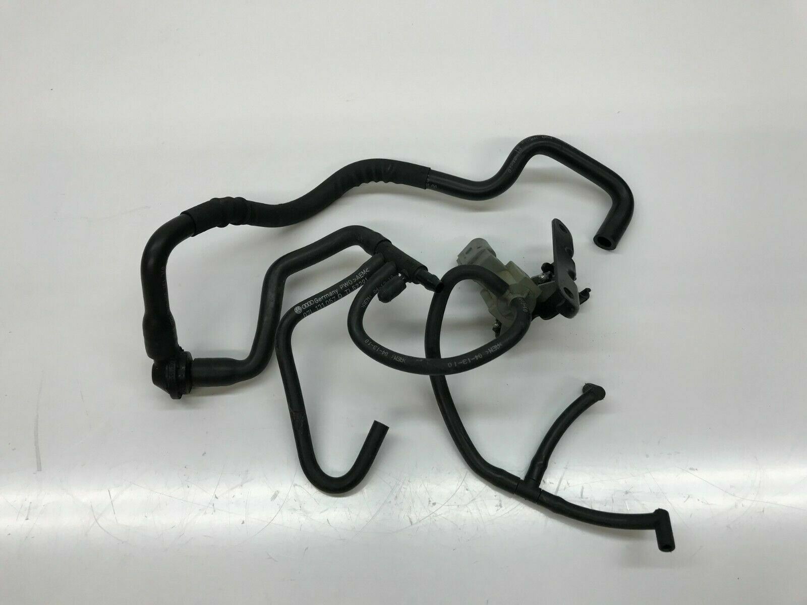 LAMBORGHINI GALLARDO LP550 560 570 VACUUM LINE ASSEMBLY OEM 079906283B