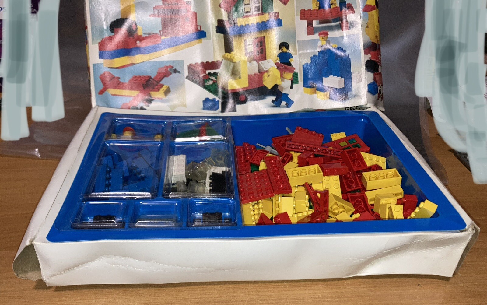 Foto 3 di 18