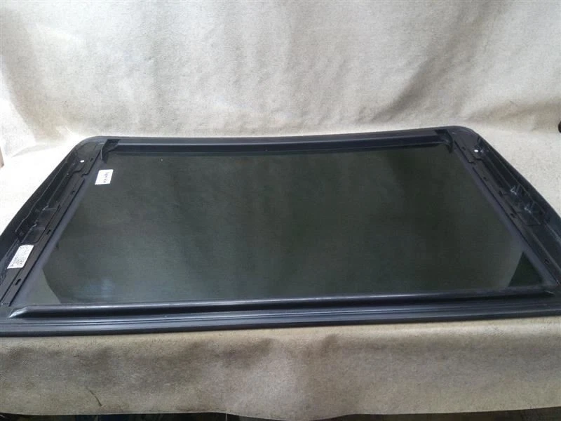 Sun Roof Glass Sunroof Fits 96-03 MERCEDES E-CLASS E300D B162-186912 - Изображение 4 из 4