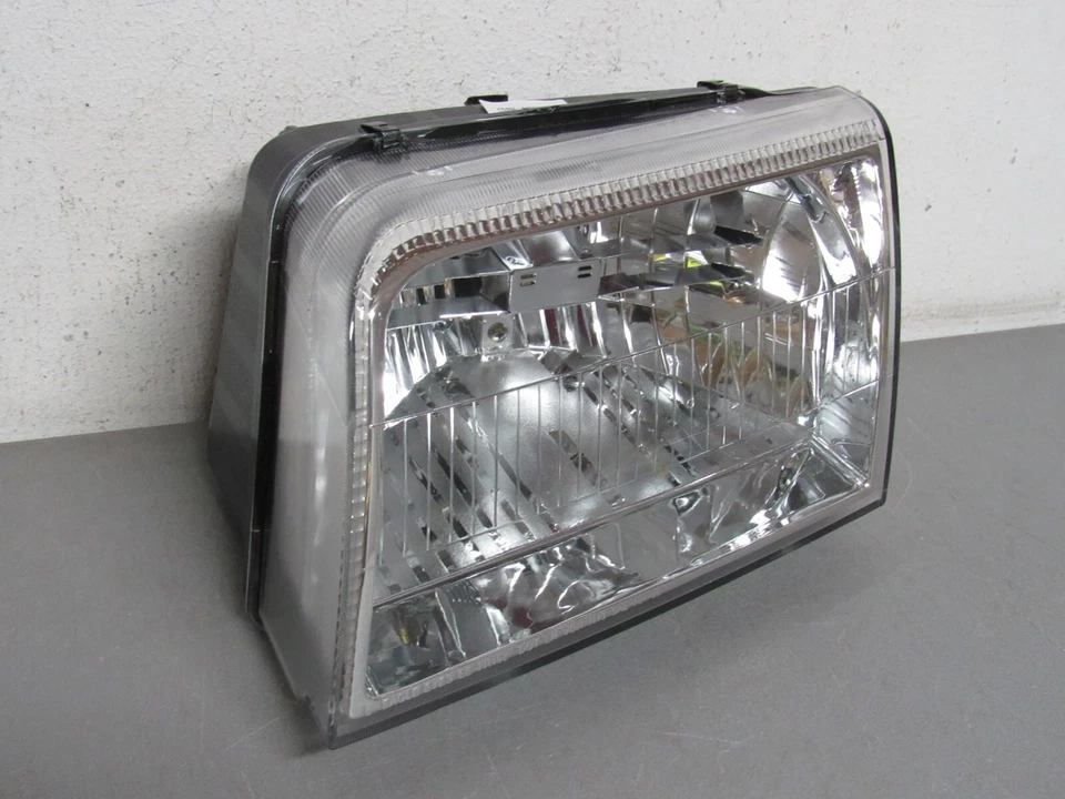 Faro lateral izquierdo Mercury Grand Marquis 2006 2009 Foto 3 de 4