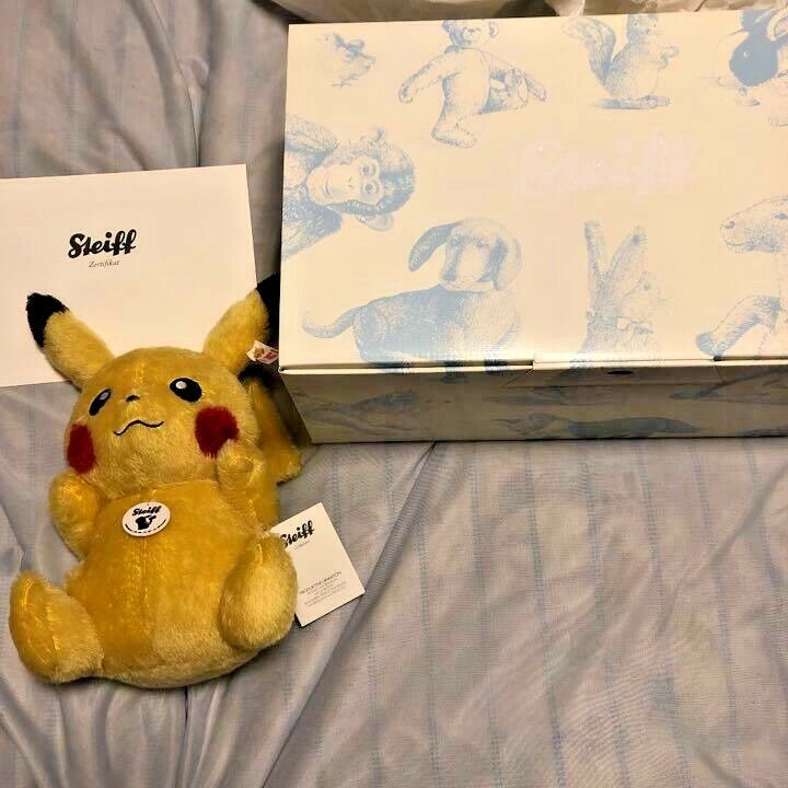 Pikachu Steiff Good Smile Company Pokemon 1500 limited Pikachu Steiff Good Smile Company Pokemon 1500 limited