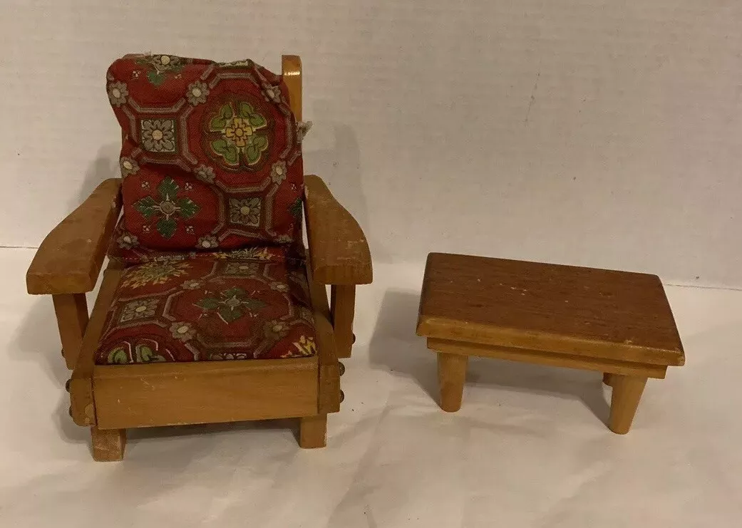 Vintage Dollhouse Pert Pat. Products Inc. Boscawen NH Chair & Table Set