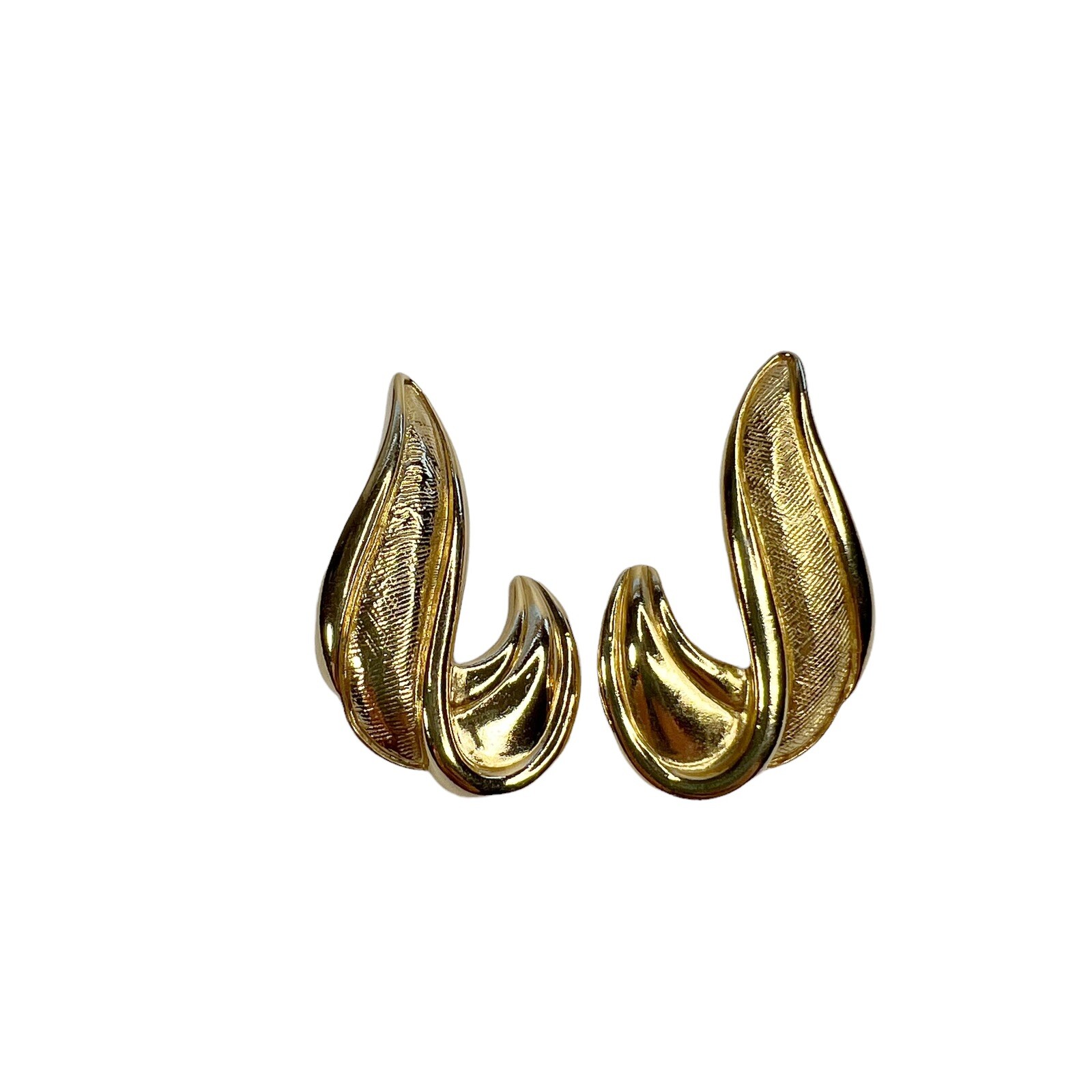 Vtg Avon Gold Tone Swirl Scroll Hatch Woven Textured Pierced Earrings 80s 90s