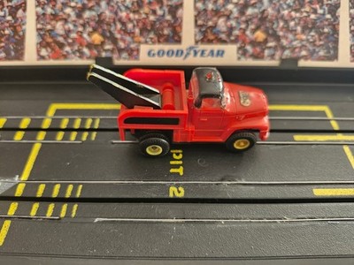 Aurora Thunderjet Tow Truck Wrecker Slot Car Red International T Jet Vintage