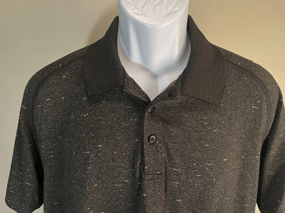 Camisa polo masculina Lululemon Athletica cinza manga curta desempenho XXL EXCELENTE ESTADO USADO - Imagem 3 de 4
