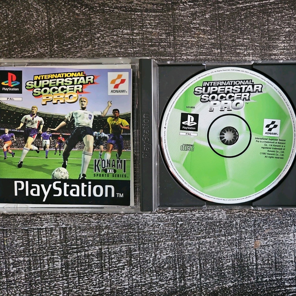 Sony PlayStation 1 Game International Superstar Soccer Pro