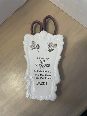 Vintage Ceramic Wall-Mounted Scissor Holder   Excellent Condition Retro Decor 