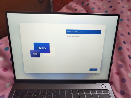Huawei Matebook X Pro 13.9” 1TB SSD 16GB RAM Touchscreen - Picture 2 of 8