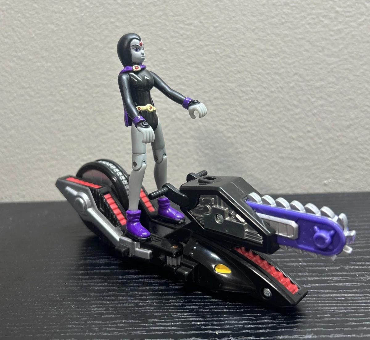 25+ Bandai Teen Titans TV, Movie & Video Games Action Figures for