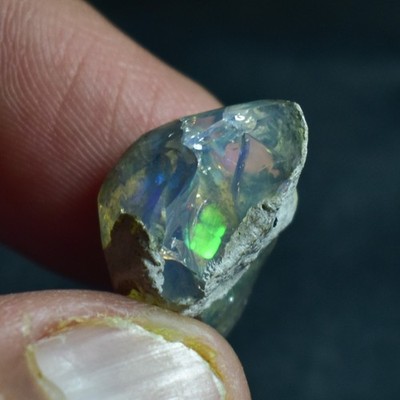 Glatter weißer Opal grob 11,60 cts, äthiopischer Welo Opal Roh Edelstein für ...