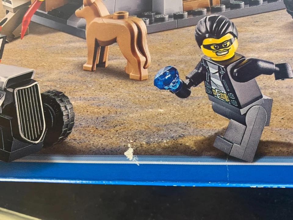 LEGO CITY: Police Dog Unit (60048) - Sealed in box - Image 3 of 4