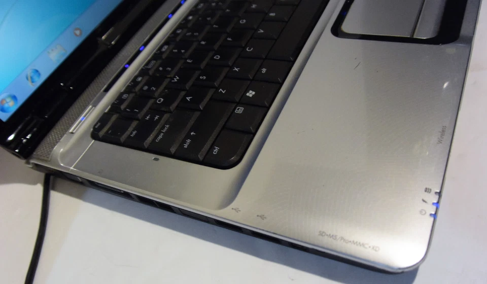 HP Pavilion dv6058cl 15.4" Notebook (AMD Turion 64 X2 1.60GHz 2GB 120GB Win 7) - Image 3 of 4