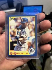 Ken Griffey, Jr. Seattle Mariners 1990 Score Baseball Card #56 Blue dot error 