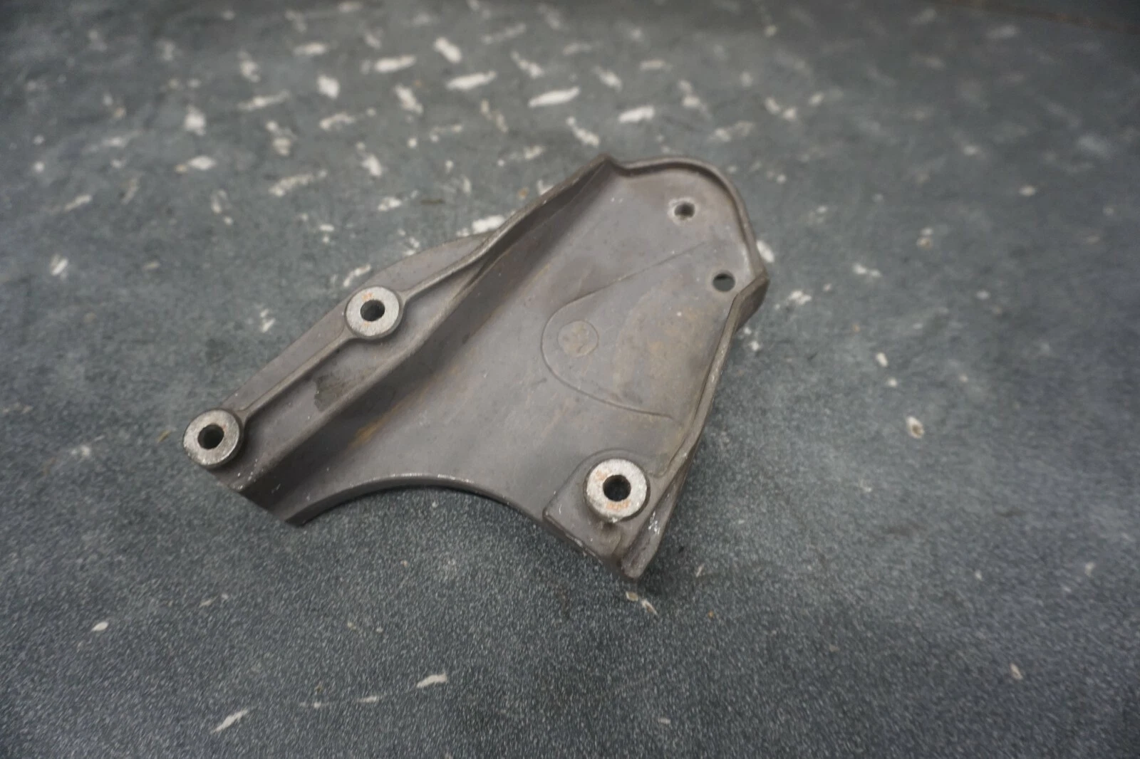 1999-2007 Yamaha OEM Jet Pump Reverse Gate Bracket Mount Support Freshwater FX