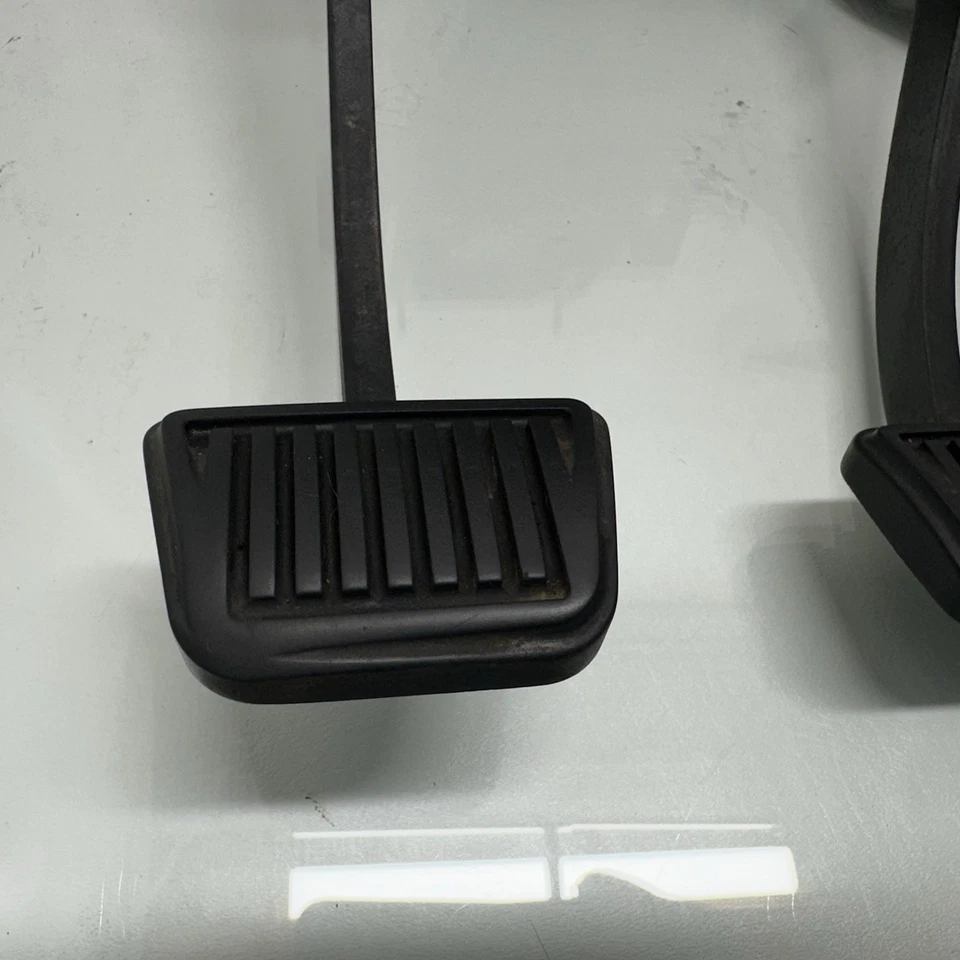 Dodge Ram Clutch Pedal Assembly 5-speed Manual Swap 1994-1997 OEM NV3500 NV4500 - Image 4 of 4